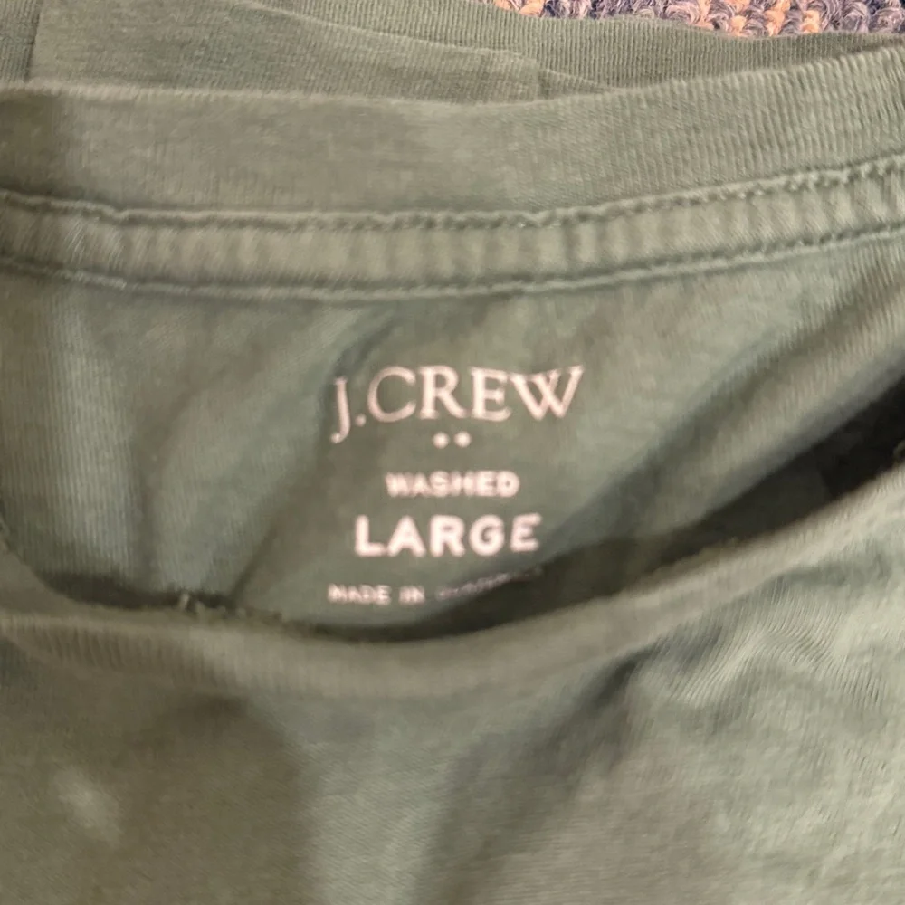 J Crew Classic Green Men's T-Shirt. Size large